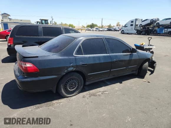 2000 Honda Accord LX с VIN 1HGCG5643YA044064, выставлен на аукционе Copart как лот 68318495 с пробегом 216 743 миль миль и Списание • Salvage title. История ставок и продаж доступна на DreamBid. Изображение 3.
