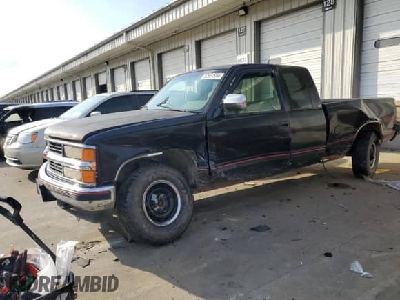 1994 Chevrolet Silverado 2500 z VIN 2GCFK29K8R1315568, wystawiony jako Copart lot #82931554 z przebiegiem 295 467 mil mil oraz Szkoda całkowita • Salvage title. Historia ofert i sprzedaży dostępna na DreamBid. Obrazek 1.