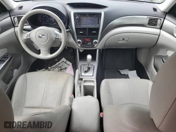 2013 Subaru Forester X Touring z VIN JF2SHAHC2DH427856, wystawiony jako Copart lot #80940655 z przebiegiem 122 842 mil mil oraz Czysty tytuł • Clean title. Historia ofert i sprzedaży dostępna na DreamBid. Obrazek 9.