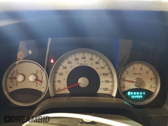 2008 Dodge Dakota Laramie with VIN 1D7HW58N08S636891, listed as a Copart auction lot 87449075 with 124,959 mi miles and Salvage title. Bid and sale history available at DreamBid. Image 9.