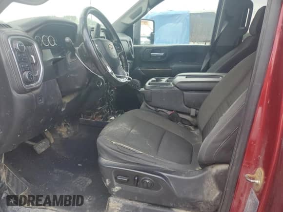 2021 Chevrolet Silverado 2500HD LT with VIN 1GC5YNE73MF276645, listed as a Copart auction lot 64817575 with 140,643 mi miles and Salvage title. Bid and sale history available at DreamBid. Image 7.