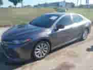 2020 Toyota Camry LE with VIN 4T1C11AK9LU391108, listed as a IAAI auction lot 43087805 with 88,386 mi miles and . Bid and sale history available at DreamBid. Image 18.