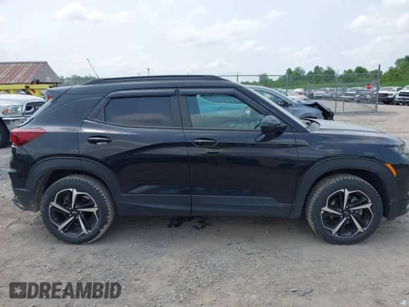 2021 Chevrolet TrailBlazer RS z VIN KL79MUSL4MB026439, wystawiony jako IAAI lot #42391431 z przebiegiem 35 420 mil mil oraz . Historia ofert i sprzedaży dostępna na DreamBid. Obrazek 13.