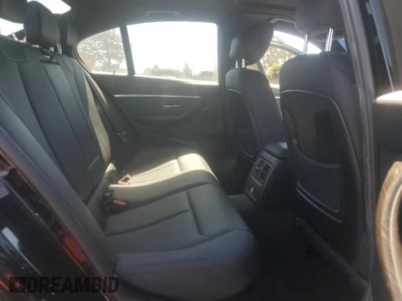 2016 BMW 3 Series 328i z VIN WBA8E9G50GNT87315, wystawiony jako Copart lot #71909325 z przebiegiem 107 573 mil mil oraz Szkoda całkowita • Salvage title. Historia ofert i sprzedaży dostępna na DreamBid. Obrazek 10.