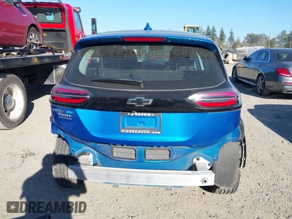 2023 Chevrolet Bolt EV 1LT z VIN 1G1FW6S0XP4111580, wystawiony jako IAAI lot #43269057 z przebiegiem 47 828 mil mil oraz . Historia ofert i sprzedaży dostępna na DreamBid. Obrazek 17.