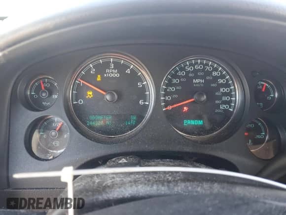 2013 Chevrolet Suburban LS с VIN 1GNSKHE78DR274966, выставлен на аукционе Copart как лот 42944545 с пробегом 244 328 миль миль и Чистый • Clean title. История ставок и продаж доступна на DreamBid. Изображение 9.