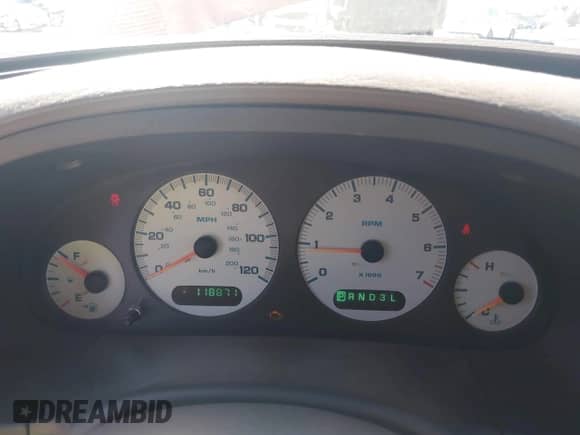 2003 Dodge Caravan Sport with VIN 2D4GP44363R298945, listed as a IAAI auction lot 43485035 with 118,871 mi miles and . Bid and sale history available at DreamBid. Image 7.