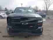 2019 Chevrolet Silverado 1500 LT z VIN 2GCVKPEC8K1230355, wystawiony jako IAAI lot #41124133 z przebiegiem 135 034 mil mil oraz . Historia ofert i sprzedaży dostępna na DreamBid. Obrazek 12.