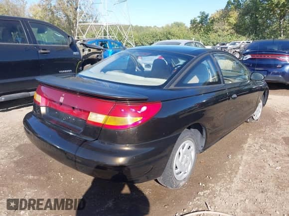 1997 Saturn SC с VIN 1G8ZE1283VZ163658, выставлен на аукционе IAAI как лот 40494467 с пробегом 111 701 миль миль и . История ставок и продаж доступна на DreamBid. Изображение 4.