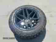 2022 Chevrolet Silverado 1500 RST z VIN 1GCUDEED7NZ585337, wystawiony jako IAAI lot #42092773 z przebiegiem 37 402 mil mil oraz . Historia ofert i sprzedaży dostępna na DreamBid. Obrazek 19.