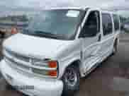 2002 Chevrolet Express z VIN 1GBFG15R221241725, wystawiony jako IAAI lot #42457578 z przebiegiem 107 705 mil mil oraz . Historia ofert i sprzedaży dostępna na DreamBid. Obrazek 2.