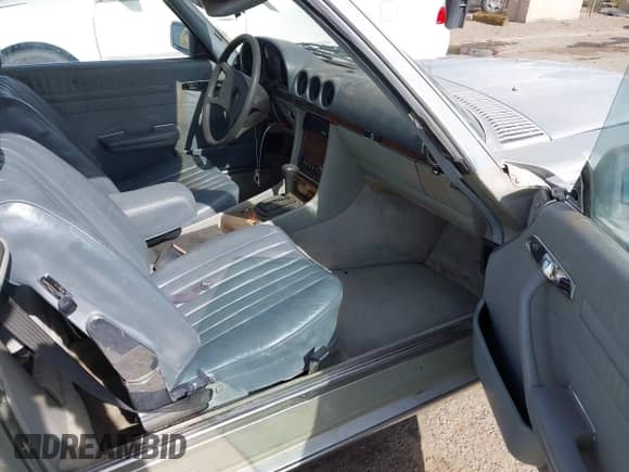 1982 Mercedes-Benz 380 SL with VIN WDBBA45A8CB017571, listed as a IAAI auction lot 42483211 with 125,437 mi miles and . Bid and sale history available at DreamBid. Image 5.