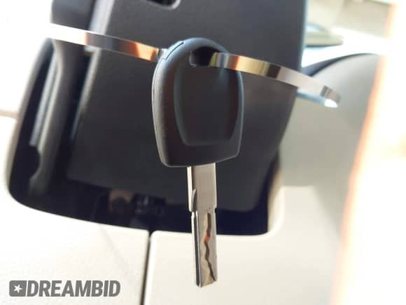 2011 Volkswagen Tiguan S with VIN WVGAV7AX1BW555710, listed as a IAAI auction lot 43025250 with 174,370 mi miles and . Bid and sale history available at DreamBid. Image 11.