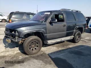 2005 Chevrolet Tahoe LT z VIN 1GNEK13T35R124401, wystawiony jako Copart lot #68975235 z przebiegiem Nie podano mil oraz Szkoda całkowita • Salvage title. Historia ofert i sprzedaży dostępna na DreamBid. Obrazek 1.