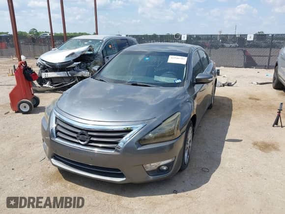 2015 Nissan Altima S z VIN 1N4AL3AP1FC215456, wystawiony jako IAAI lot #42940785 z przebiegiem 123 317 mil mil oraz . Historia ofert i sprzedaży dostępna na DreamBid. Obrazek 17.