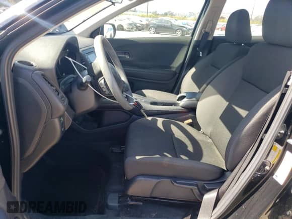 2022 Honda HR-V LX с VIN 3CZRU5H39NM726249, выставлен на аукционе Copart как лот 84273785 с пробегом 11 765 миль миль и Списание • Salvage title. История ставок и продаж доступна на DreamBid. Изображение 7.