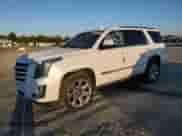 2016 Cadillac Escalade Premium Collection z VIN 1GYS4CKJ9GR246551, wystawiony jako Copart lot #85313055 z przebiegiem 130 720 mil mil oraz Szkoda całkowita • Salvage title. Historia ofert i sprzedaży dostępna na DreamBid. Obrazek 1.