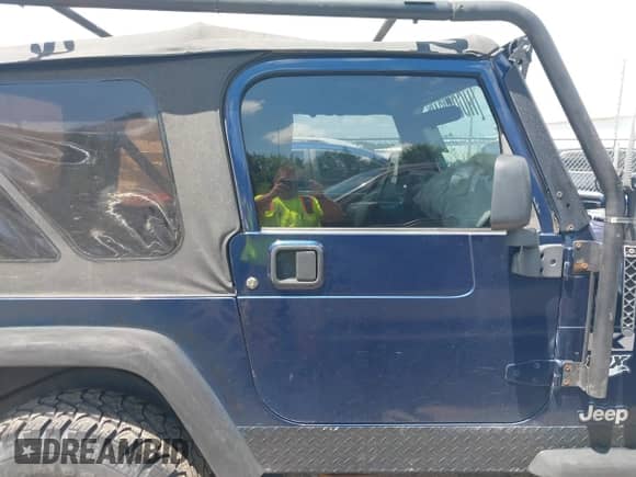 2005 Jeep Wrangler X с VIN 1J4FA39S45P321691, выставлен на аукционе IAAI как лот 42688092 с пробегом 127 976 миль миль и . История ставок и продаж доступна на DreamBid. Изображение 13.
