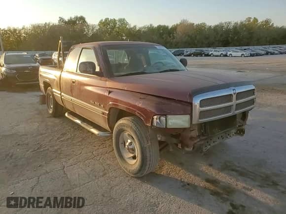 2001 Dodge 1500 с VIN 3B7HC13Y21M577824, выставлен на аукционе Copart как лот 75956784 с пробегом 170 900 миль миль и Списание • Salvage title. История ставок и продаж доступна на DreamBid. Изображение 11.