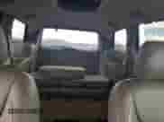 2004 Toyota Sienna XLE z VIN 5TDZA22CX4S194448, wystawiony jako Copart lot #86598465 z przebiegiem 102 643 mil mil oraz Czysty tytuł • Clean title. Historia ofert i sprzedaży dostępna na DreamBid. Obrazek 10.