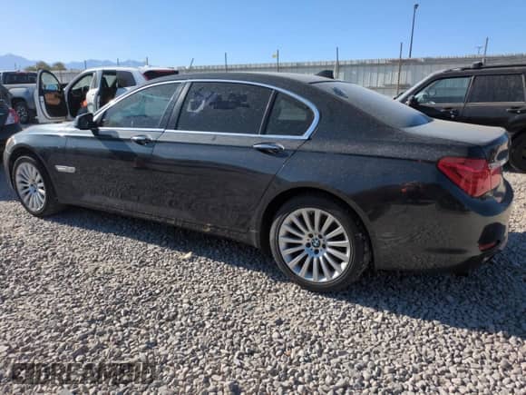 2011 BMW 7 Series 750Li xDrive with VIN WBAKC8C51BC431676, listed as a Copart auction lot 61624795 with 132,035 mi miles and Clean title. Bid and sale history available at DreamBid. Image 2.