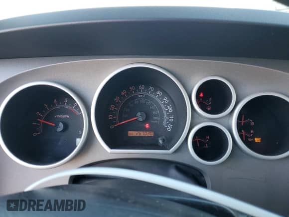 2012 Toyota Tundra z VIN 5TFRU5F1XCX027582, wystawiony jako Copart lot #85649634 z przebiegiem 267 030 mil mil oraz Szkoda całkowita • Salvage title. Historia ofert i sprzedaży dostępna na DreamBid. Obrazek 9.