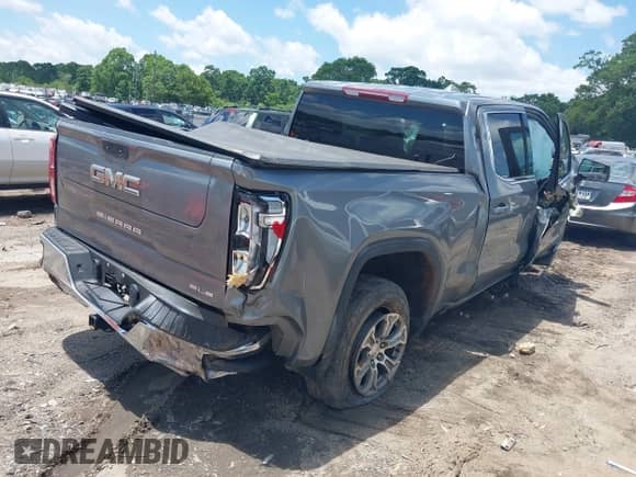 2022 GMC Sierra 1500 SLE with VIN 3GTP8BEK7NG121544, listed as a IAAI auction lot 42320833 with Not provided miles and . Bid and sale history available at DreamBid. Image 4.