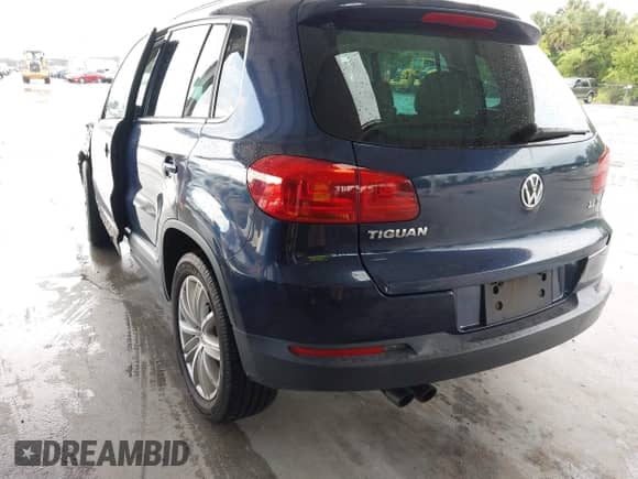 2012 Volkswagen Tiguan S с VIN WVGAV7AX9CW525856, выставлен на аукционе IAAI как лот 42933109 с пробегом 135 072 миль миль и . История ставок и продаж доступна на DreamBid. Изображение 3.