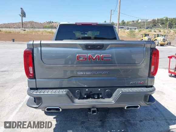 2021 GMC Sierra 1500 AT4 z VIN 3GTP9EED2MG432376, wystawiony jako IAAI lot #42649171 z przebiegiem 16 090 mil mil oraz . Historia ofert i sprzedaży dostępna na DreamBid. Obrazek 17.