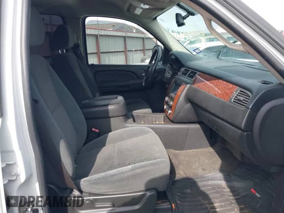 2007 Chevrolet Avalanche 3LT z VIN 3GNEC12J17G298600, wystawiony jako IAAI lot #41570793 z przebiegiem 142 714 mil mil oraz . Historia ofert i sprzedaży dostępna na DreamBid. Obrazek 5.