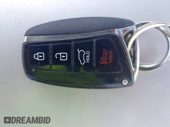 2018 Hyundai Santa Fe Ultimate with VIN 5XYZWDLAXJG531204, listed as a IAAI auction lot 42473418 with 90,726 mi miles and . Bid and sale history available at DreamBid. Image 11.