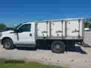 2011 Ford F-250 XL z VIN 1FDBF2A68BEB57606, wystawiony jako IAAI lot #43437311 z przebiegiem 197 116 mil mil oraz . Historia ofert i sprzedaży dostępna na DreamBid. Obrazek 14.