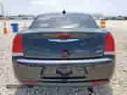 2018 Chrysler 300 Touring L z VIN 2C3CCAAG6JH285925, wystawiony jako Copart lot #64997845 z przebiegiem Nie podano mil oraz Szkoda całkowita • Salvage title. Historia ofert i sprzedaży dostępna na DreamBid. Obrazek 6.