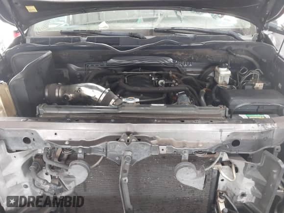 2013 Toyota Tundra Limited с VIN 5TFHW5F18DX271206, выставлен на аукционе IAAI как лот 42362300 с пробегом 266 453 миль миль и . История ставок и продаж доступна на DreamBid. Изображение 10.