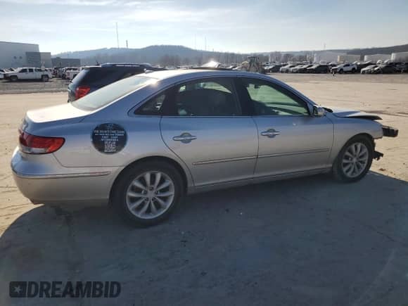 2008 Hyundai Azera Limited с VIN KMHFC46F38A309452, выставлен на аукционе Copart как лот 41519175 с пробегом 140 074 миль миль и Списание • Salvage title. История ставок и продаж доступна на DreamBid. Изображение 3.