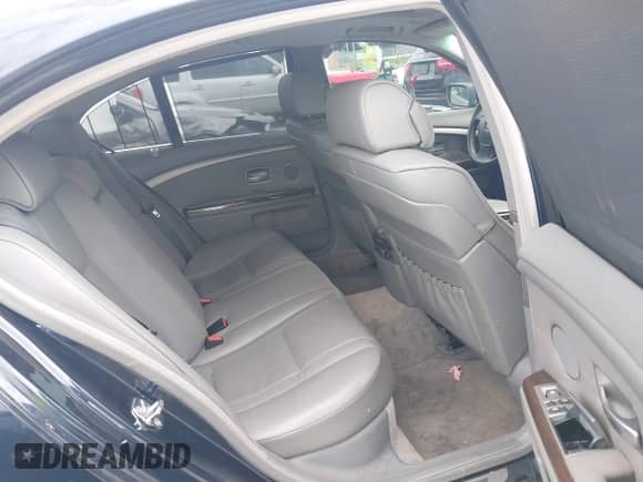 2007 BMW 7 Series 750i with VIN WBAHL83597DT08140, listed as a IAAI auction lot 42742309 with 120,531 mi miles and . Bid and sale history available at DreamBid. Image 8.