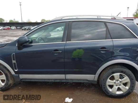 2014 Chevrolet Captiva Sport LS z VIN 3GNAL2EK4ES626739, wystawiony jako IAAI lot #42160552 z przebiegiem 89 584 mil mil oraz . Historia ofert i sprzedaży dostępna na DreamBid. Obrazek 15.