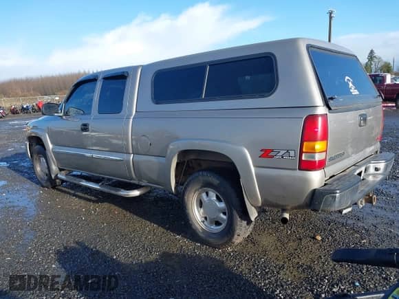 2003 GMC Sierra 1500 SLE с VIN 2GTEK19T631100244, выставлен на аукционе IAAI как лот 41192558 с пробегом Не указан миль и . История ставок и продаж доступна на DreamBid. Изображение 3.