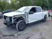 2023 Ford F-150 XL z VIN 1FTEW1EP6PKF93748, wystawiony jako IAAI lot #43030311 z przebiegiem 27 063 mil mil oraz . Historia ofert i sprzedaży dostępna na DreamBid. Obrazek 17.