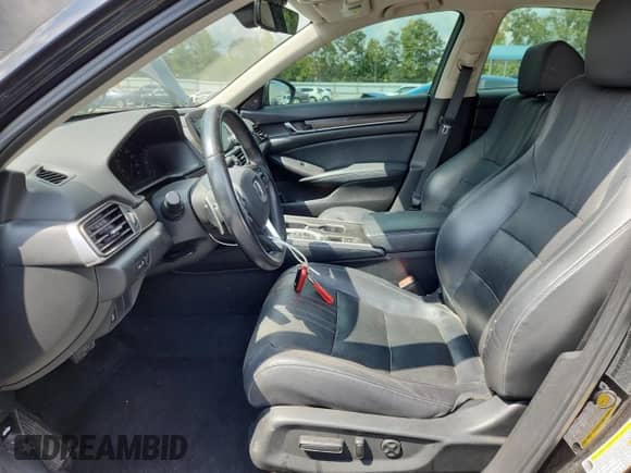 2018 Honda Accord EX-L with VIN 1HGCV2F67JA013170, listed as a Copart auction lot 81750035 with 88,618 mi miles and Salvage title. Bid and sale history available at DreamBid. Image 7.