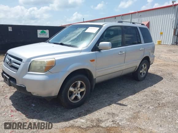 2006 Honda Pilot EX-L z VIN 5FNYF28576B011097, wystawiony jako IAAI lot #42669917 z przebiegiem 327 851 mil mil oraz . Historia ofert i sprzedaży dostępna na DreamBid. Obrazek 2.