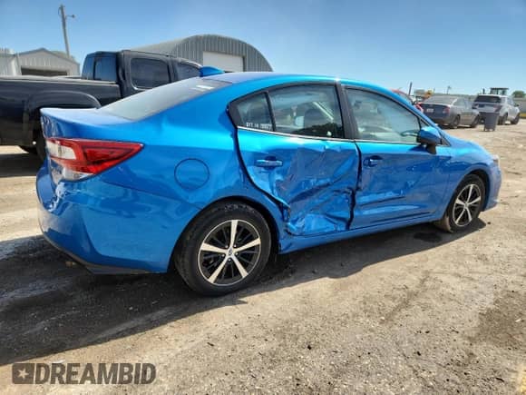 2022 Subaru Impreza Premium with VIN 4S3GKAV60N3606724, listed as a Copart auction lot 63113395 with 31,835 mi miles and Salvage title. Bid and sale history available at DreamBid. Image 3.