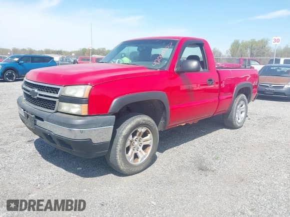 2007 Chevrolet Silverado 1500 Work Truck с VIN 3GCEK14V77G230233, выставлен на аукционе IAAI как лот 42068907 с пробегом 202 525 миль миль и . История ставок и продаж доступна на DreamBid. Изображение 2.