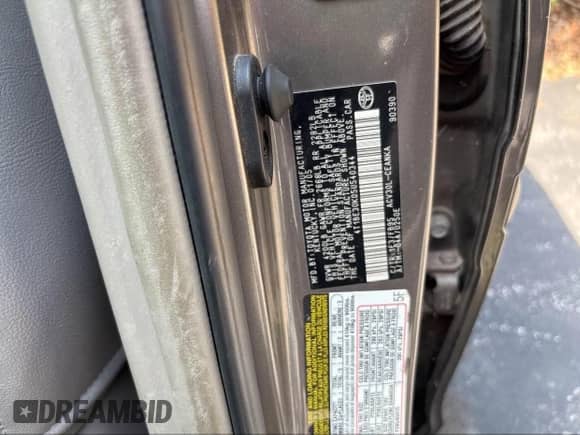 2005 Toyota Camry LE с VIN 4T1BE30K05U540344, выставлен на аукционе IAAI как лот 43259915 с пробегом Не указан миль и . История ставок и продаж доступна на DreamBid. Изображение 9.