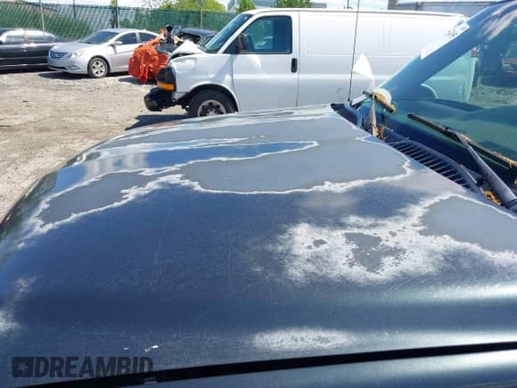 2004 Chevrolet Tahoe LT с VIN 1GNEK13T04J222198, выставлен на аукционе IAAI как лот 42224195 с пробегом 137 000 миль миль и . История ставок и продаж доступна на DreamBid. Изображение 14.