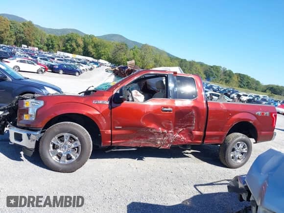 2015 Ford F-150 XLT с VIN 1FTEX1EP2FFC90390, выставлен на аукционе IAAI как лот 43365132 с пробегом Не указан миль и . История ставок и продаж доступна на DreamBid. Изображение 15.