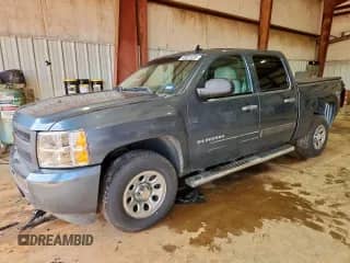 2011 Chevrolet Silverado 1500 LT z VIN 3GCPKSEA6BG340869, wystawiony jako Copart lot #69801835 z przebiegiem 227 675 mil mil oraz Szkoda całkowita • Salvage title. Historia ofert i sprzedaży dostępna na DreamBid. Obrazek 1.