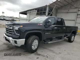 2025 Chevrolet Silverado 3500 с VIN 1GC4KUEY6SF161793, выставлен на аукционе Copart как лот 50797035 с пробегом 1 740 миль миль и Списание • Salvage title. История ставок и продаж доступна на DreamBid. Изображение 2.