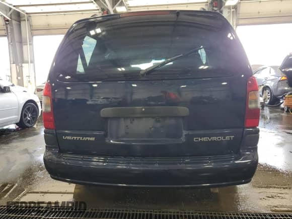 2002 Chevrolet Venture Plus 1SB z VIN 1GNDX03E32D104165, wystawiony jako Copart lot #69633625 z przebiegiem 173 916 mil mil oraz Szkoda całkowita • Salvage title. Historia ofert i sprzedaży dostępna na DreamBid. Obrazek 6.