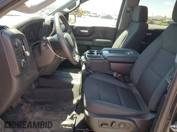 2024 Chevrolet Silverado 1500 Custom Trail Boss z VIN 3GCUDCE81RG113566, wystawiony jako Copart lot #54438685 z przebiegiem 28 275 mil mil oraz Szkoda całkowita • Salvage title. Historia ofert i sprzedaży dostępna na DreamBid. Obrazek 7.